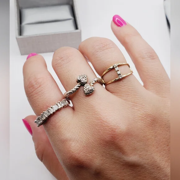 Genuine Diamond Accent 925 Sterling Silver Open Double Heart Rope Ring - Picture 3 of 6